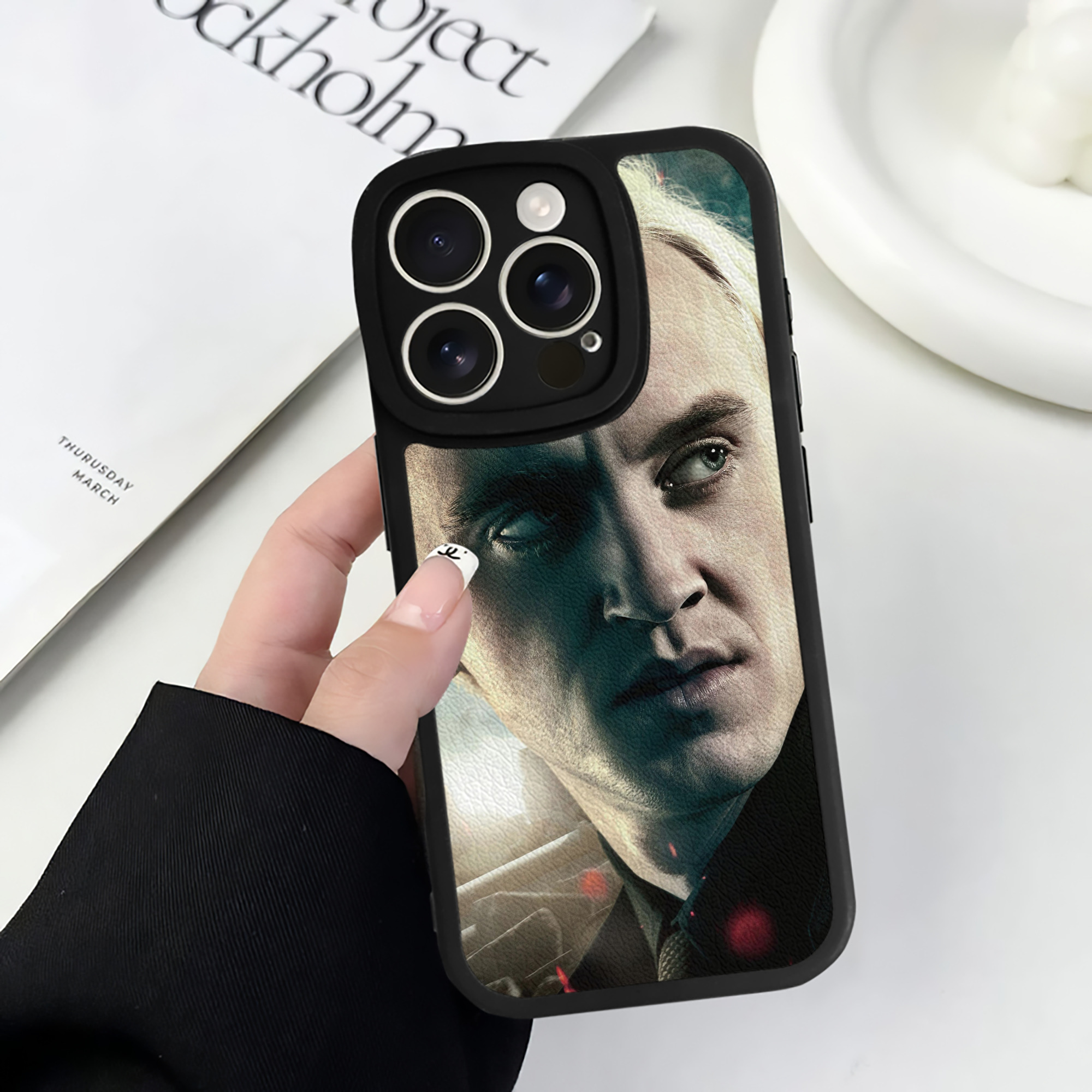 （画像用） Harry Potter ハリー・ポッターシリーズ 【iPhone 16シリーズ対応】シリコンスマホケース（レザー調） 材質：シリコン